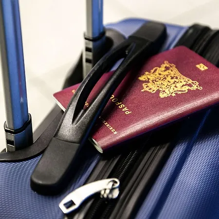 Kyriad Toulouse Aeroport بلانياك