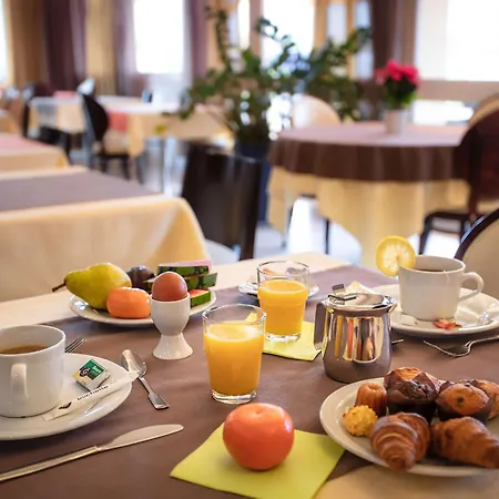 Hotel Kyriad Toulouse Aeroport