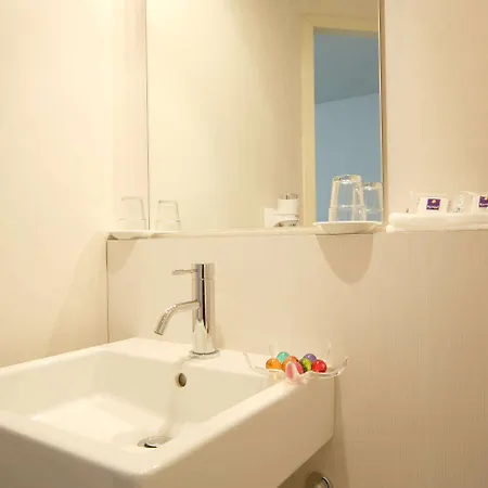 Kyriad Toulouse Aeroport 3* بلانياك
