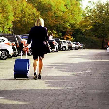 Kyriad Toulouse Aeroport فندق 3*