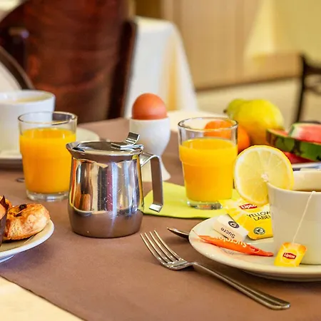 Hotel Kyriad Toulouse Aeroport 3*