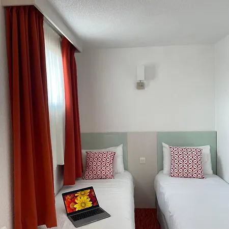 Kyriad Toulouse Aeroport 3* بلانياك