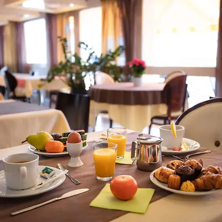 Kyriad Toulouse Aeroport 3*