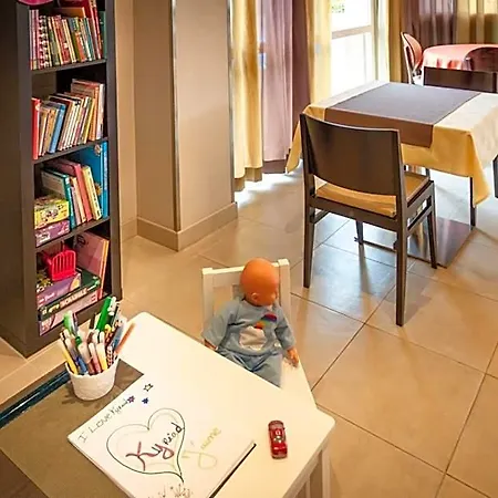 מלון Kyriad Toulouse Aeroport 3*
