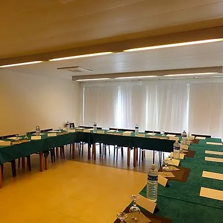 Hotel Kyriad Toulouse Aeroport 3*