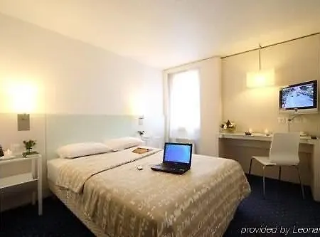 Kyriad Toulouse Aeroport 3*