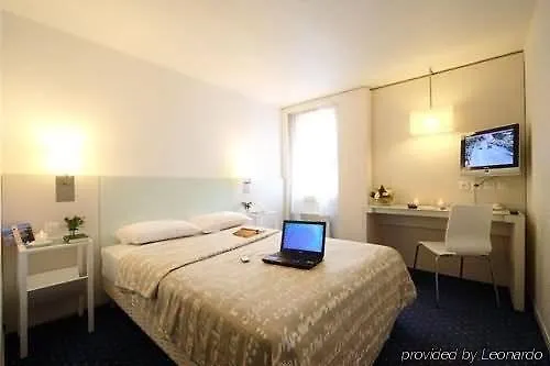 キリアド トゥールーズ アエロポール 3*